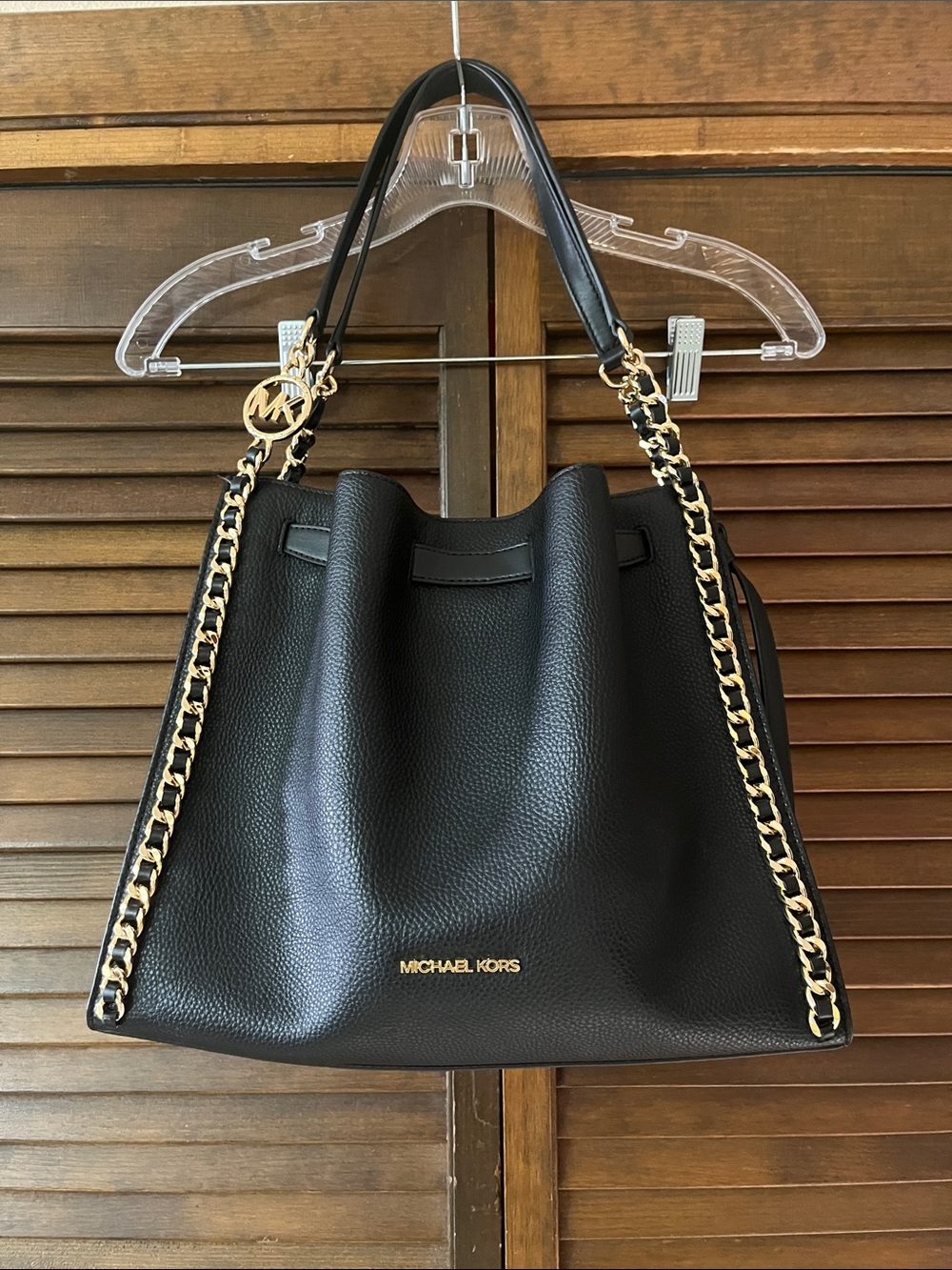 Michael Kors Black Pebbled Leather Bucket Shoulder Bag with Gold Chain Trim